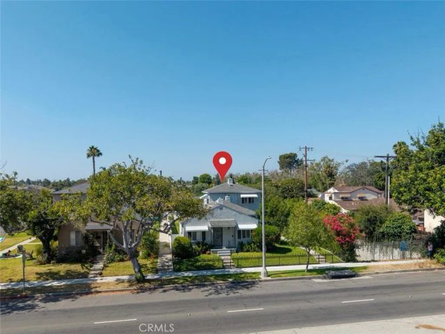 5139 E Carson Street, Long Beach, CA 90808