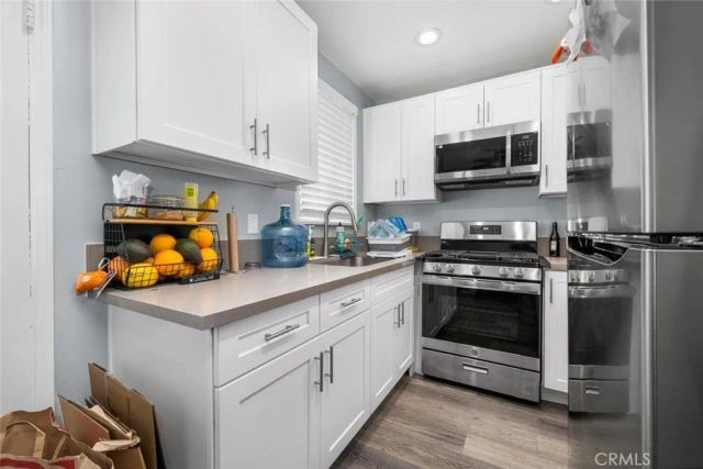 5139 E Carson Street, Long Beach, CA 90808