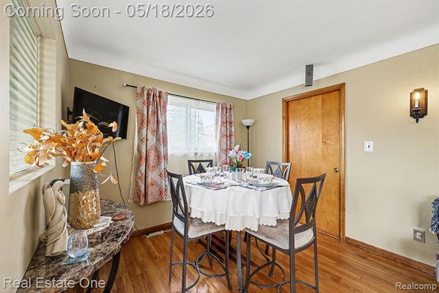 23705 Wilmot Avenue, Eastpointe, MI 48021