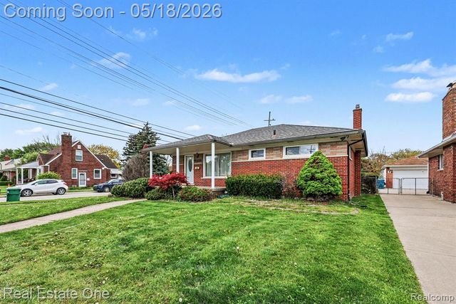 23705 Wilmot Avenue, Eastpointe, MI 48021