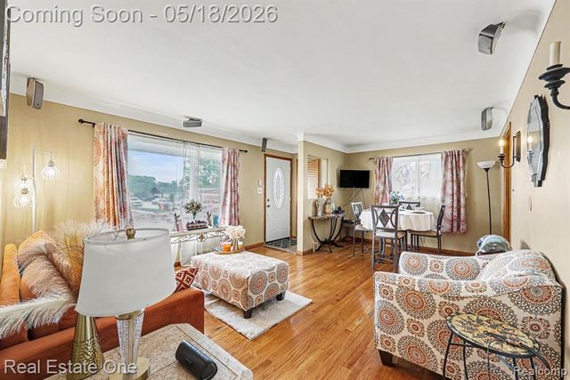 23705 Wilmot Avenue, Eastpointe, MI 48021