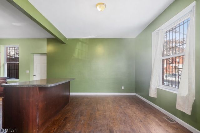 238 N 6Th St, Newark City, NJ 07107