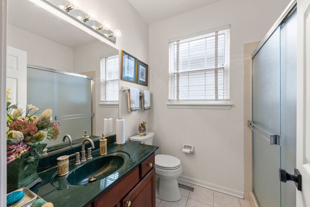 1610 Astor Avenue, Oakbrook Terrace, IL 60181