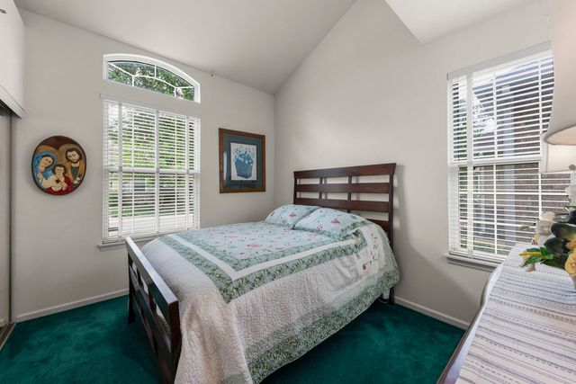 1610 Astor Avenue, Oakbrook Terrace, IL 60181