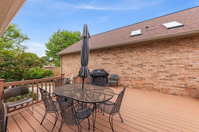 1610 Astor Avenue, Oakbrook Terrace, IL 60181