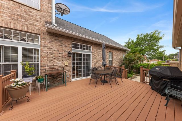 1610 Astor Avenue, Oakbrook Terrace, IL 60181