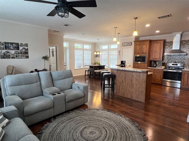 124 PINDO PALM STREET W, Largo, FL 33770