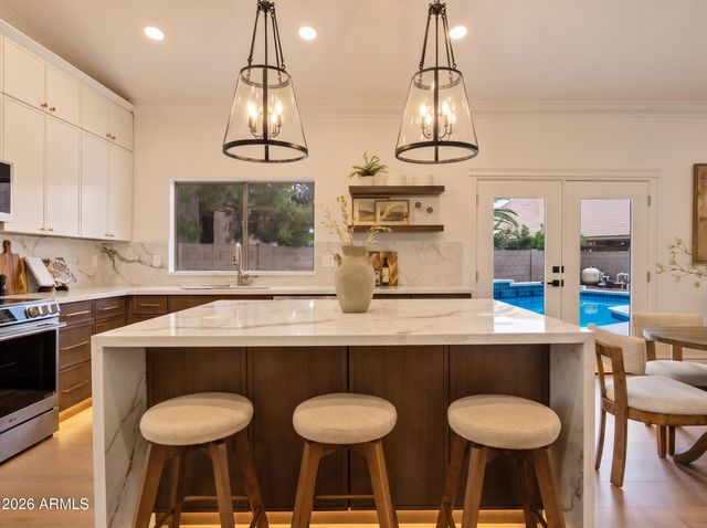 1511 E SUNRISE Way, Gilbert, AZ 85296