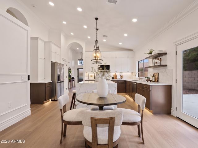 1511 E SUNRISE Way, Gilbert, AZ 85296