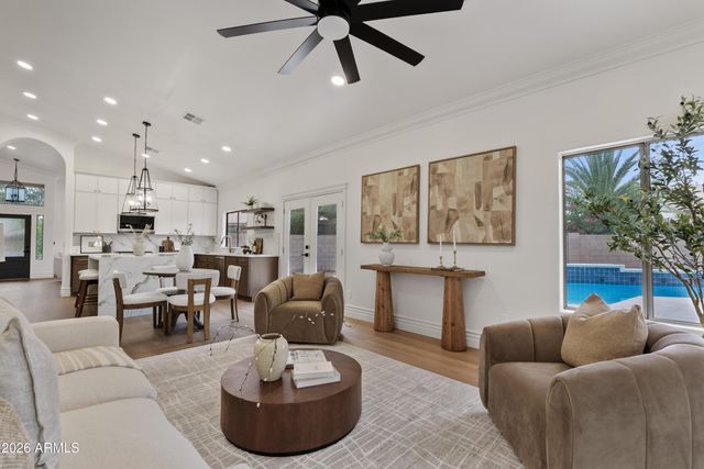 1511 E SUNRISE Way, Gilbert, AZ 85296