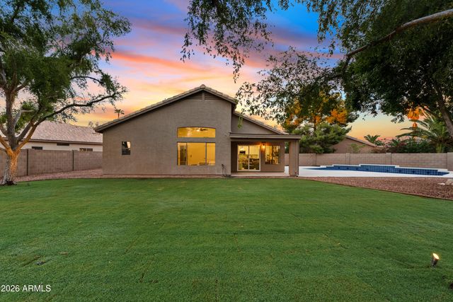 1511 E SUNRISE Way, Gilbert, AZ 85296