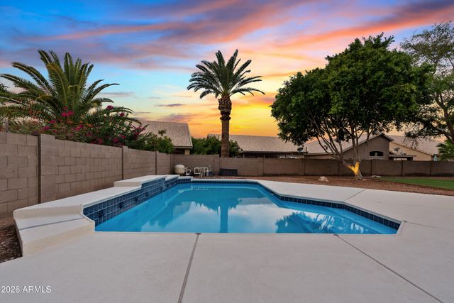 1511 E SUNRISE Way, Gilbert, AZ 85296