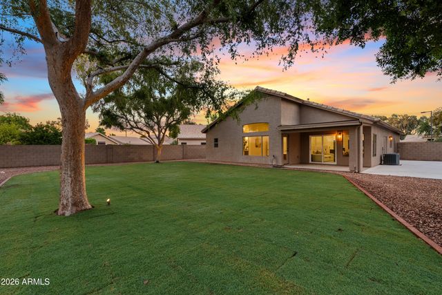 1511 E SUNRISE Way, Gilbert, AZ 85296