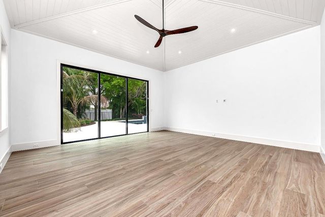 15294 88th Trail N, Palm Beach Gardens, FL 33418