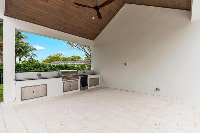 15294 88th Trail N, Palm Beach Gardens, FL 33418