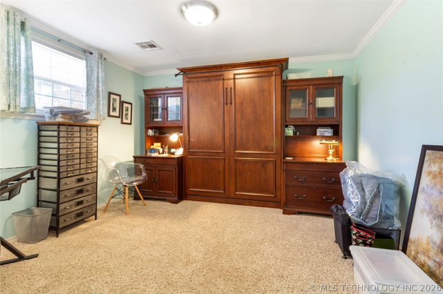 1411 Yorktown Lane, Bartlesville, OK 74006