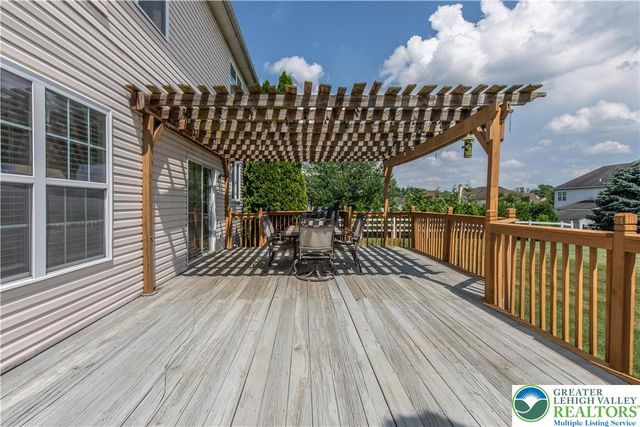 4325 Crosswinds Drive, Easton, PA 18045