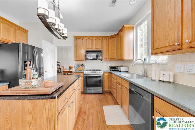 4325 Crosswinds Drive, Easton, PA 18045