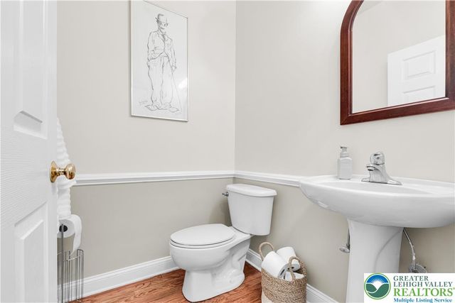 4325 Crosswinds Drive, Easton, PA 18045