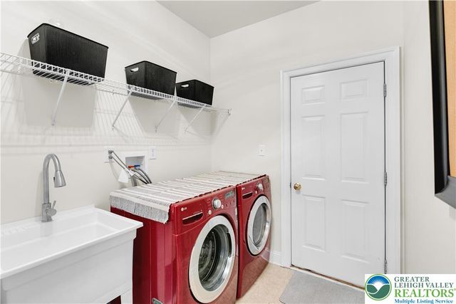 4325 Crosswinds Drive, Easton, PA 18045