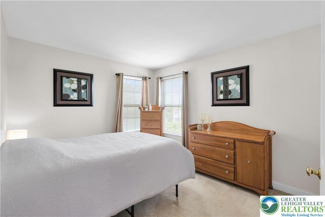 4325 Crosswinds Drive, Easton, PA 18045