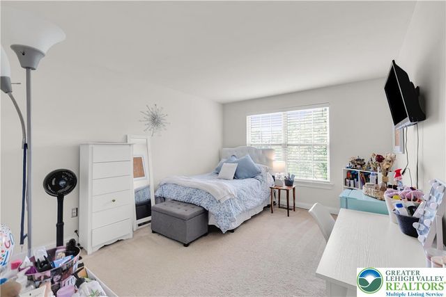 4325 Crosswinds Drive, Easton, PA 18045