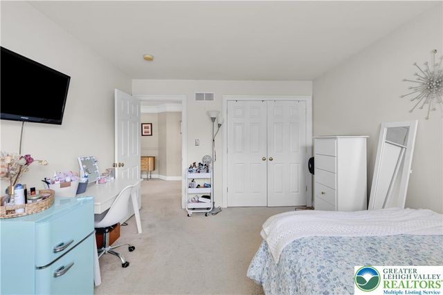4325 Crosswinds Drive, Easton, PA 18045