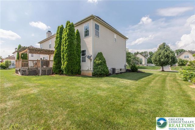 4325 Crosswinds Drive, Easton, PA 18045