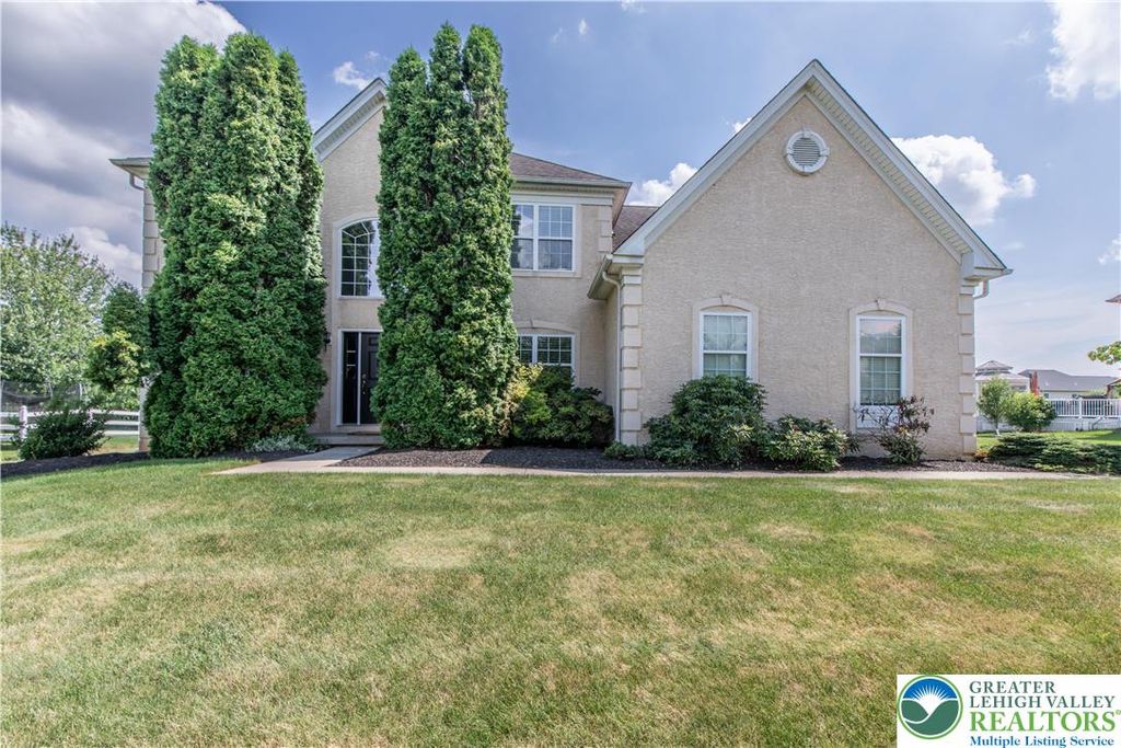 4325 Crosswinds Drive, Easton, PA 18045