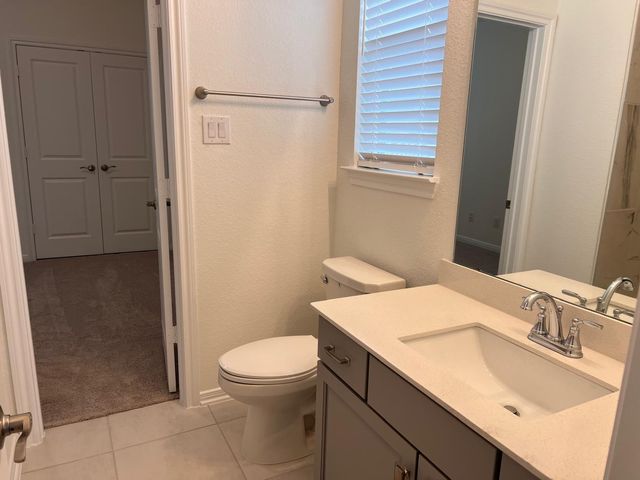 126 W Coralburst Loop, Montgomery, TX 77316