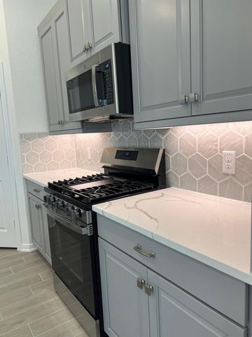 126 W Coralburst Loop, Montgomery, TX 77316