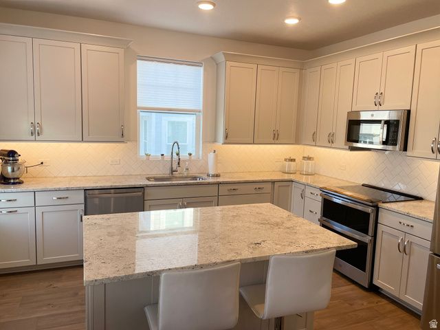 6763 W MEADOW GRASS DR, South Jordan, UT 84009