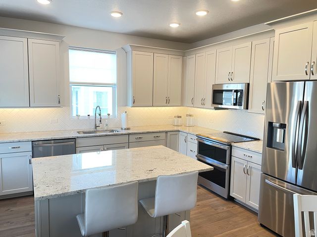 6763 W MEADOW GRASS DR, South Jordan, UT 84009
