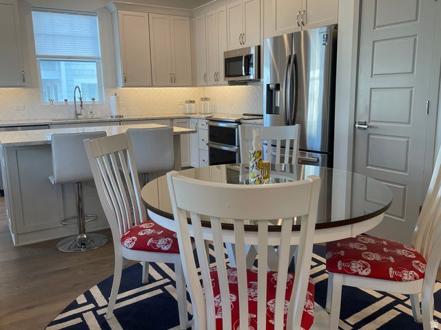 6763 W MEADOW GRASS DR, South Jordan, UT 84009