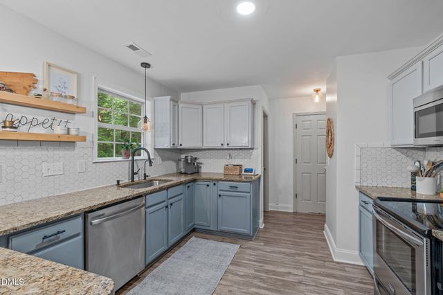 629 Texanna Way, Holly Springs, NC 27540