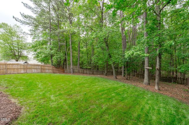629 Texanna Way, Holly Springs, NC 27540