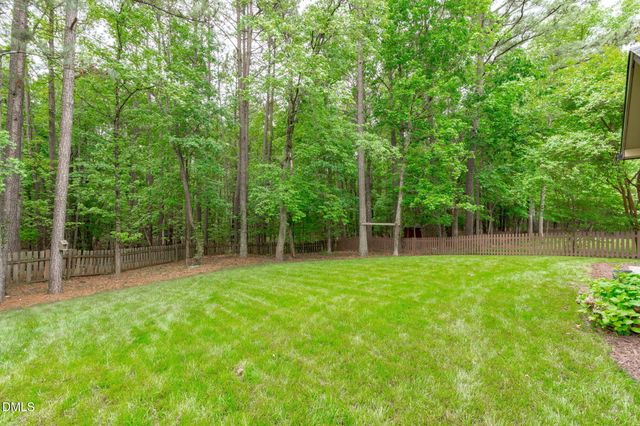 629 Texanna Way, Holly Springs, NC 27540