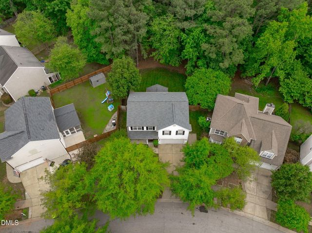629 Texanna Way, Holly Springs, NC 27540