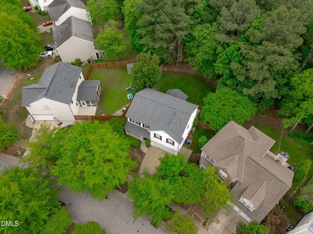 629 Texanna Way, Holly Springs, NC 27540