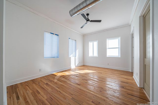 118 CLARK AVE, San Antonio, TX 78203