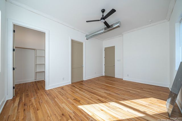 118 CLARK AVE, San Antonio, TX 78203