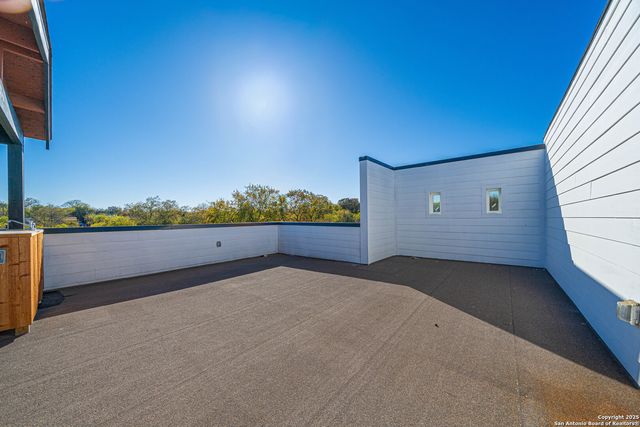 118 CLARK AVE, San Antonio, TX 78203