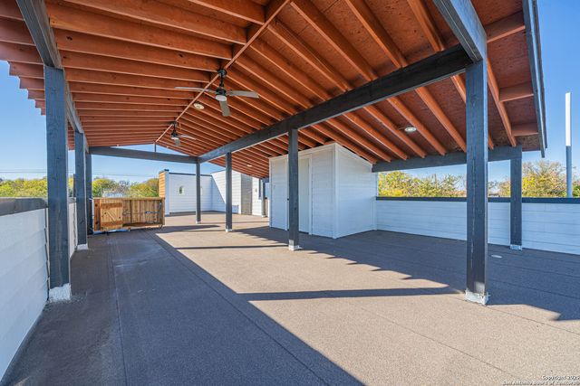 118 CLARK AVE, San Antonio, TX 78203