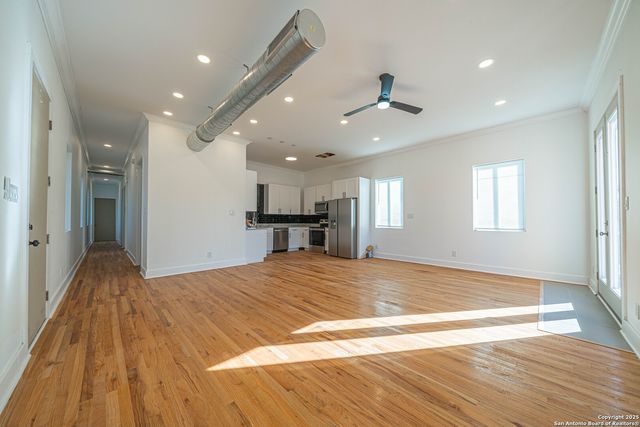 118 CLARK AVE, San Antonio, TX 78203