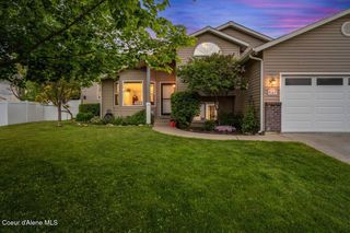 9147 N Entiate Dr, Hayden, ID 83835