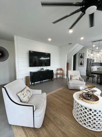 318 El Prado Place, Panama City Beach, FL 32413
