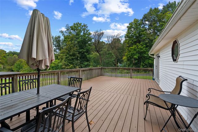 28 Beaverbrook Road, New Windsor, NY 12553