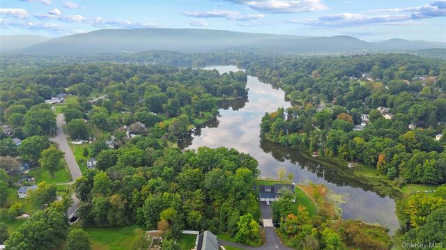 28 Beaverbrook Road, New Windsor, NY 12553