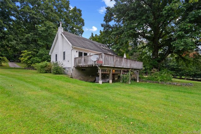 28 Beaverbrook Road, New Windsor, NY 12553