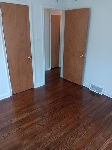 20460 N Winston, Detroit, MI 48219